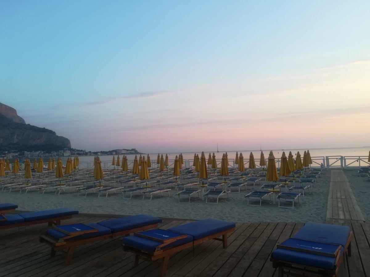 Hotel La Stanza Di Angi A Mondello Palermo Exterior foto